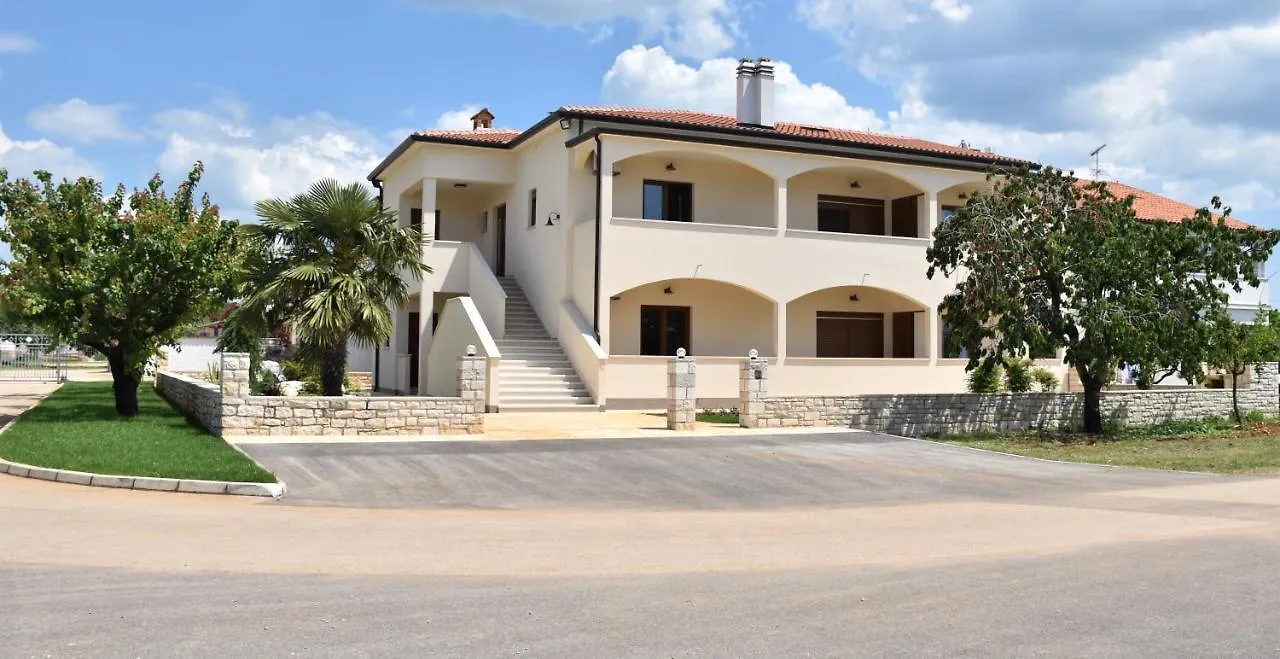 Daire Apartmani Diana Novigrad Istria Hırvatistan